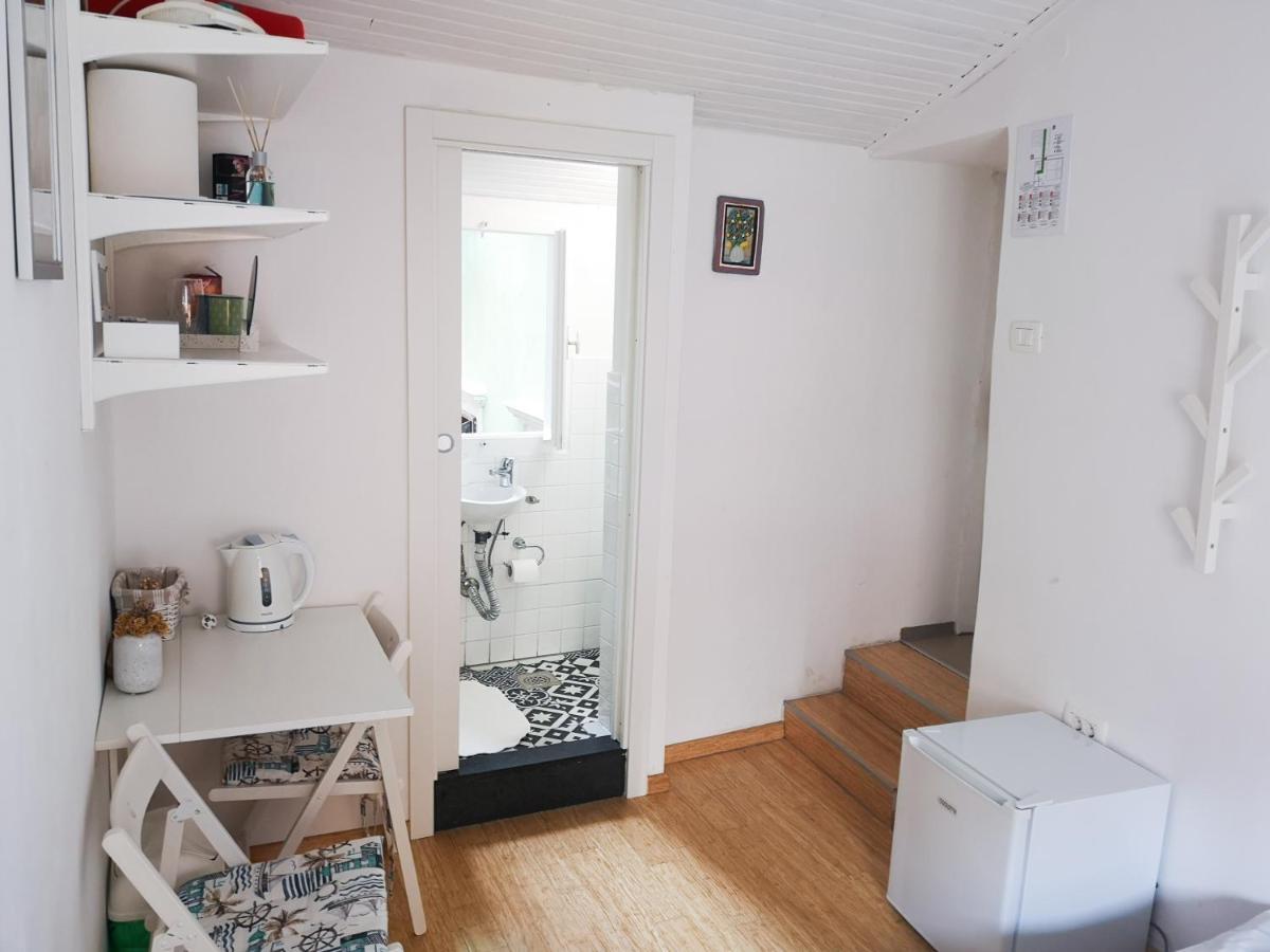 Tiny Room Πιράν Εξωτερικό φωτογραφία